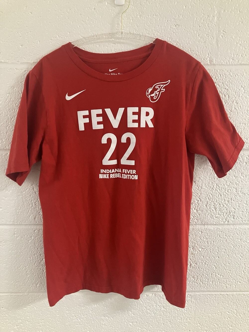 Girl’s Indiana Fever #22 T Shirt Nike XL - Picture 1 of 3